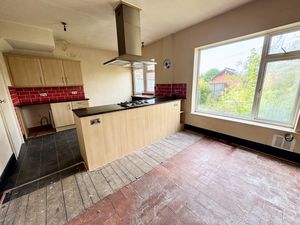 Dining Kitchen- click for photo gallery